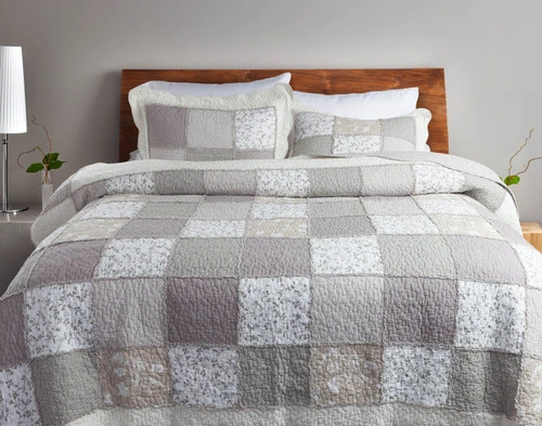 Graveley Cotton Quilt Set .