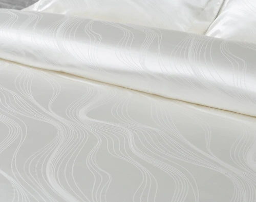 View of Verve Silk blend duvet cover waving lines