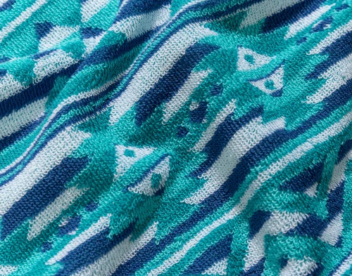 Close-up on the tribal line pattern on our Mexicana Cotton Beach Towel.